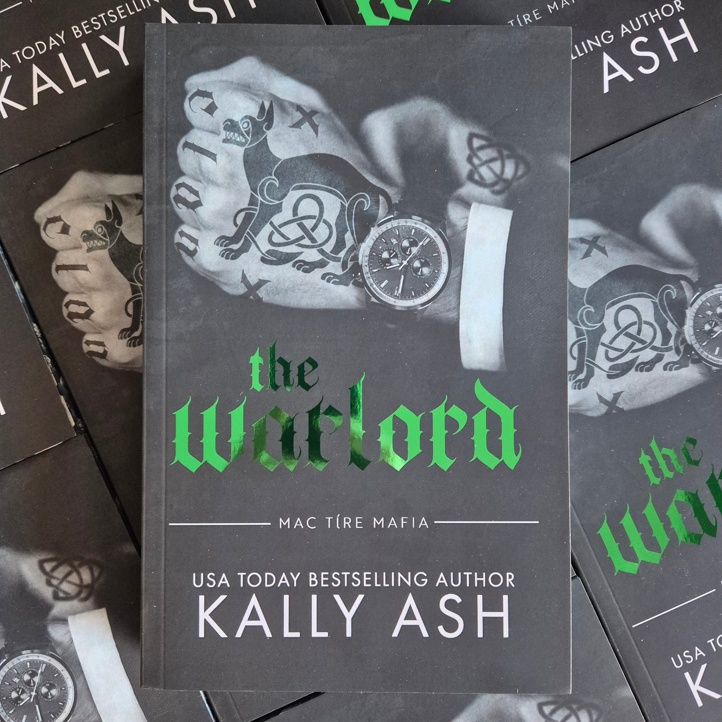 DELUXE PAPERBACK: The Warlord (Mac Tíre Mafia #1)